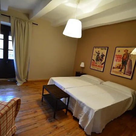 La Plaza * Valoria la Buena