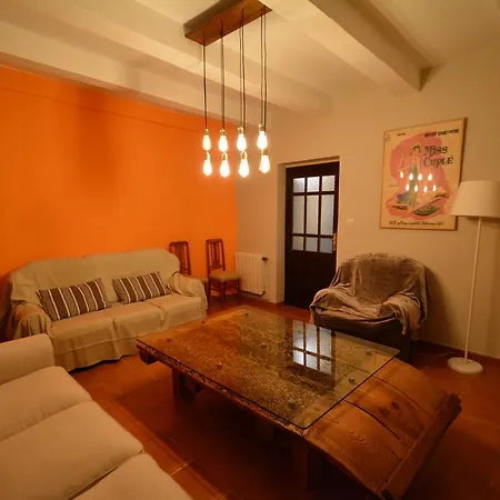 La Plaza منزل ريفي