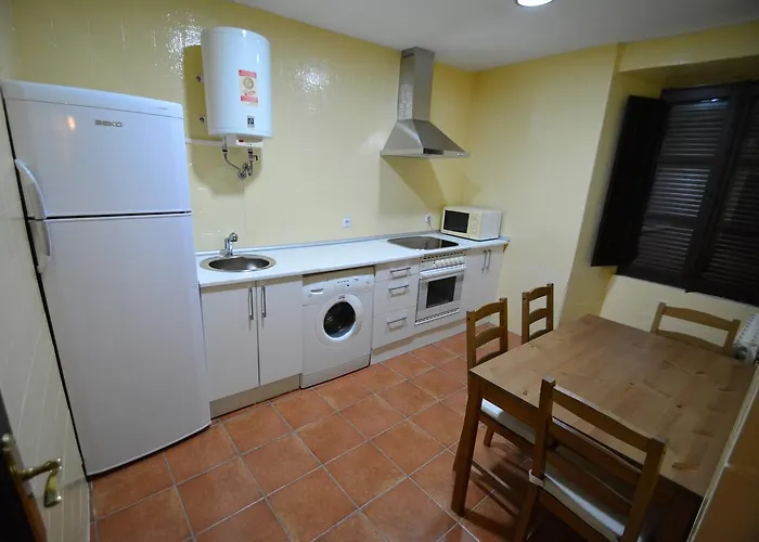 La Plaza Valoria la Buena