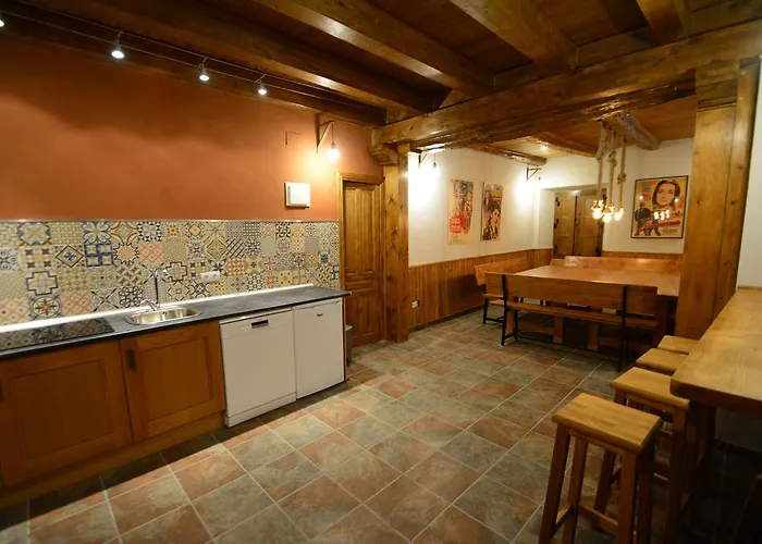 La Plaza * Valoria la Buena